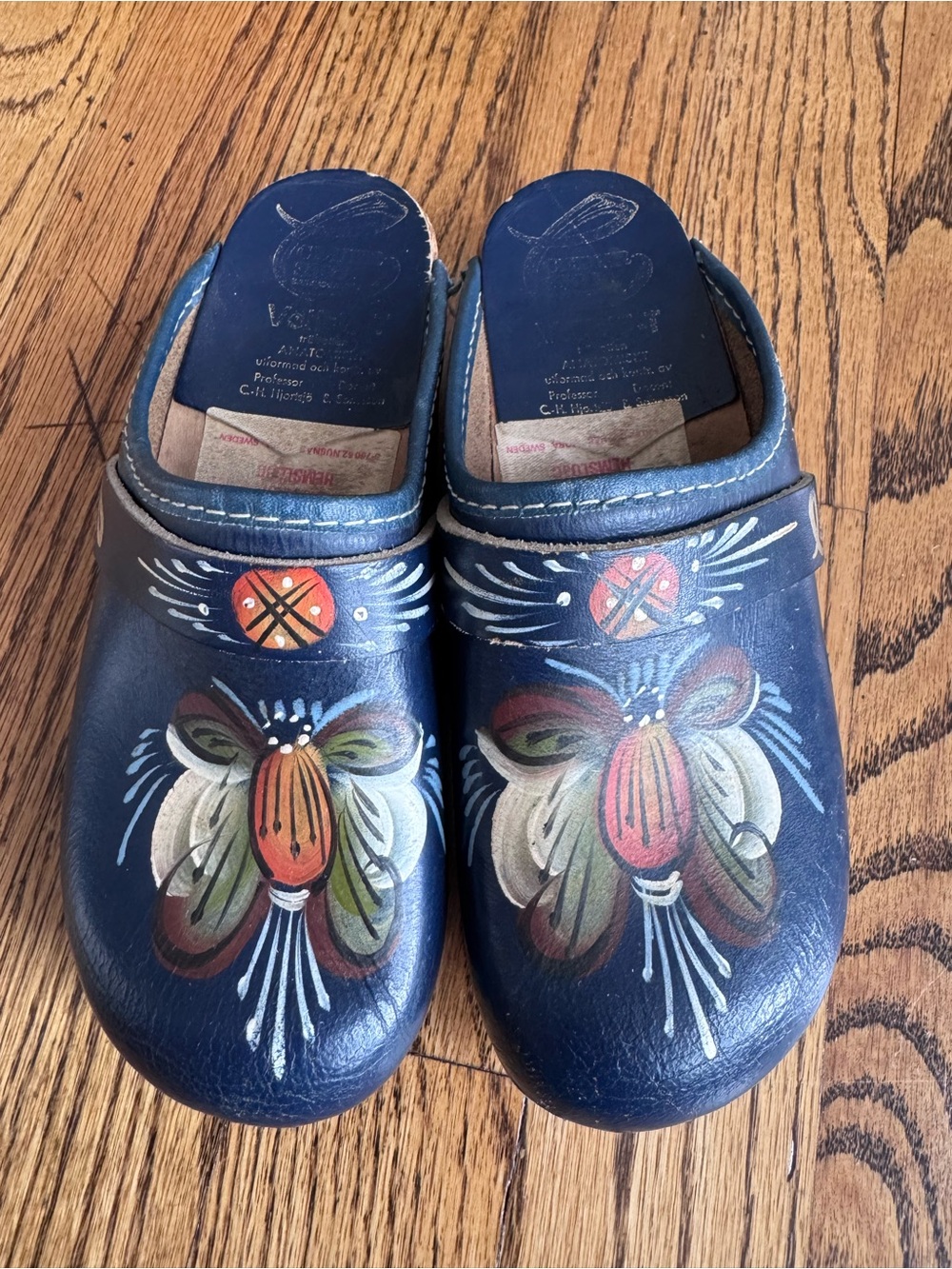 Kids Sweedish Navy Hand-Painted Floral Leather Clogs Size 30